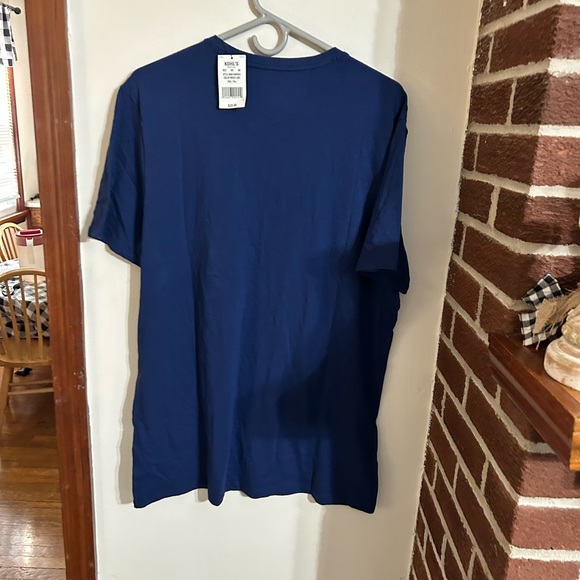 NWT Apt 9 Premier Flex v neck tee - Picture 3 of 3
